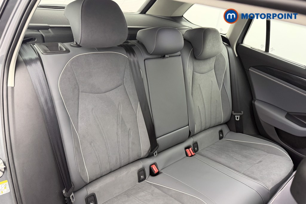 Volkswagen Passat Life Automatic Petrol Plug-In Hybrid Estate - Stock Number (1618581) - 9th supplementary image