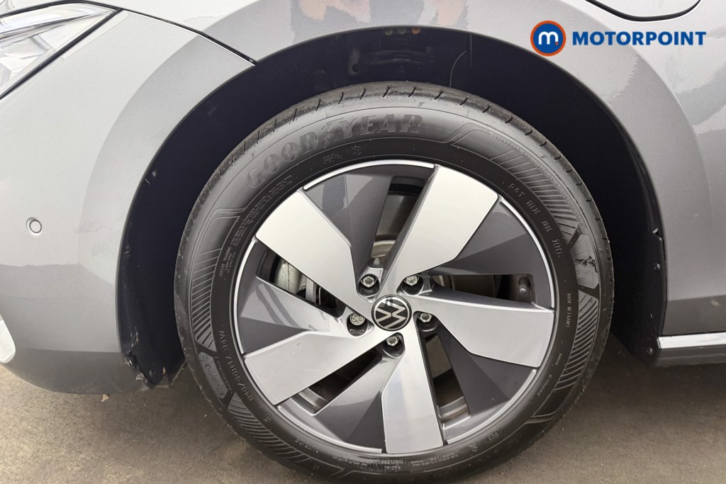 Volkswagen Passat Life Automatic Petrol Plug-In Hybrid Estate - Stock Number (1618581) - 13th supplementary image