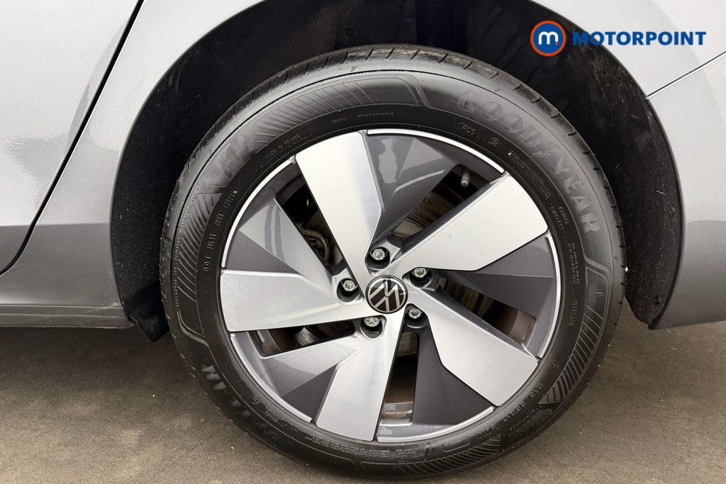 Volkswagen Passat Life Automatic Petrol Plug-In Hybrid Estate - Stock Number (1618581) - 14th supplementary image