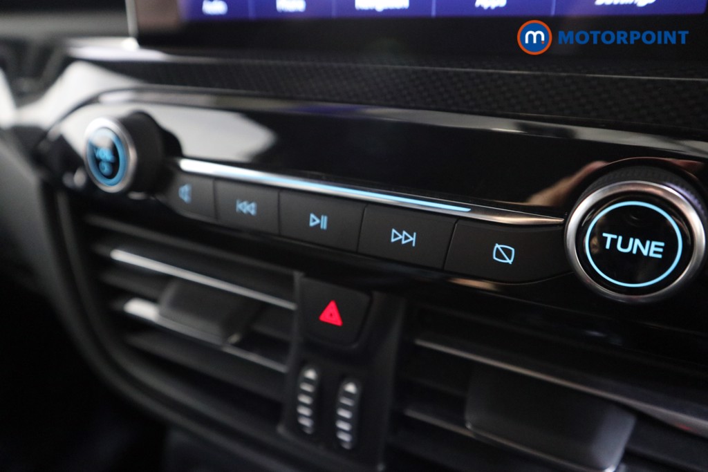 Ford Kuga St-Line Edition Automatic Petrol Plug-In Hybrid SUV - Stock Number (1618595) - 8th supplementary image