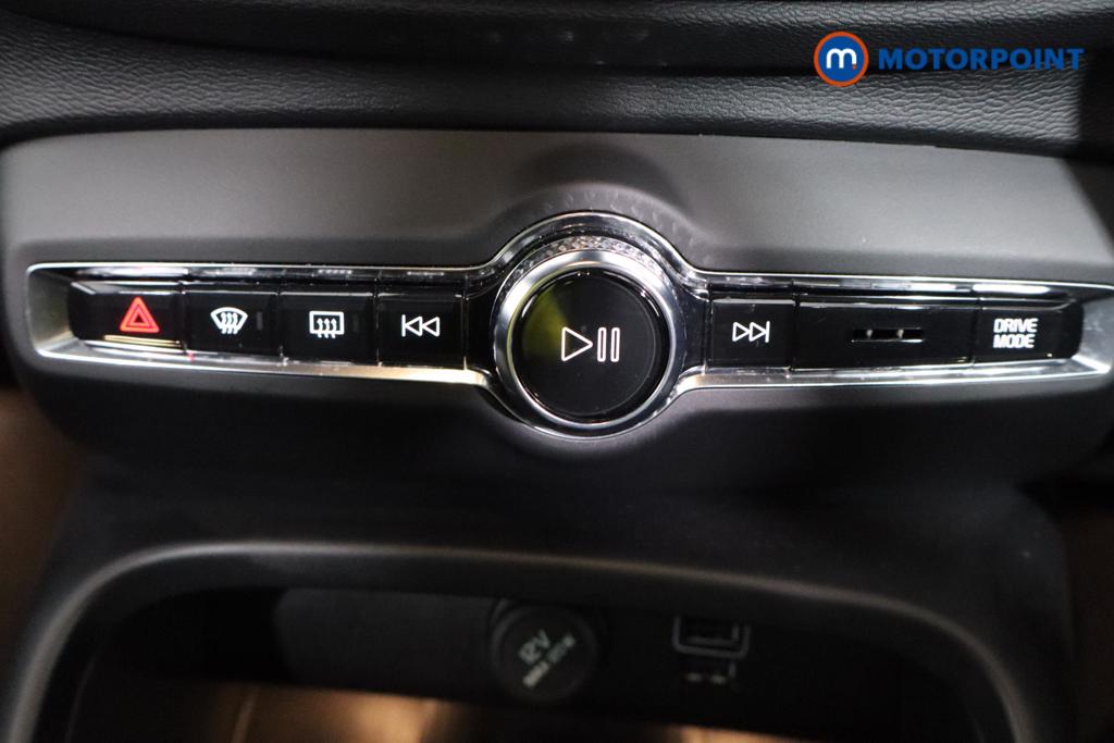 Volvo Xc40 Plus Automatic Petrol Plug-In Hybrid SUV - Stock Number (1618605) - 3rd supplementary image