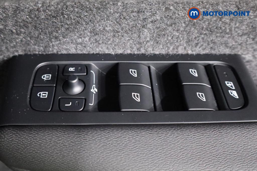 Volvo Xc40 Plus Automatic Petrol Plug-In Hybrid SUV - Stock Number (1618605) - 15th supplementary image