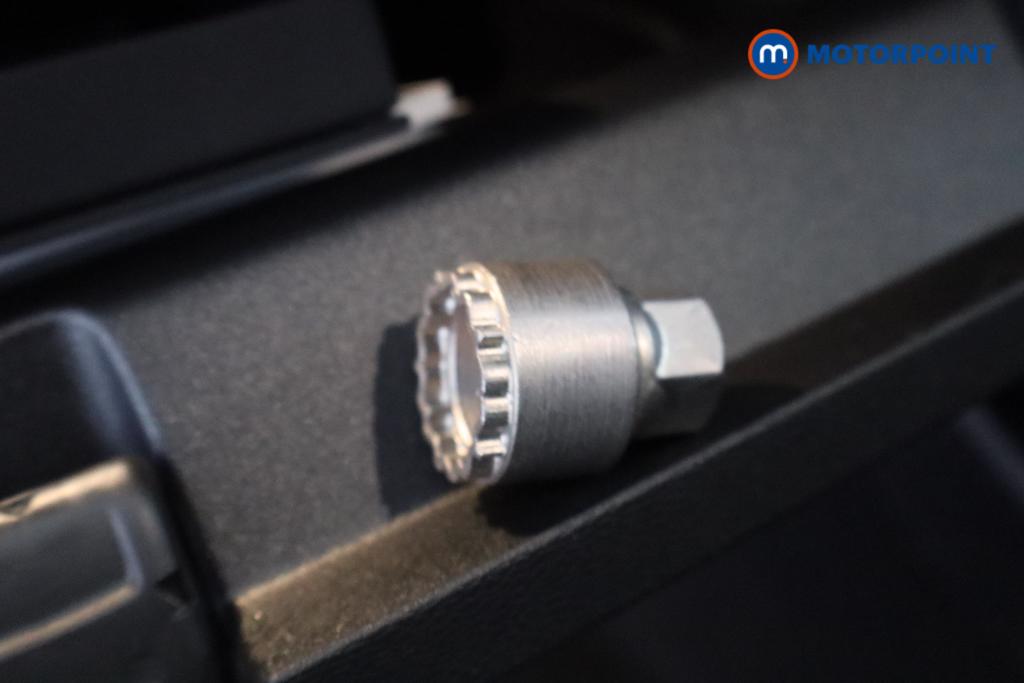 Volvo Xc40 Plus Automatic Petrol Plug-In Hybrid SUV - Stock Number (1618605) - 17th supplementary image