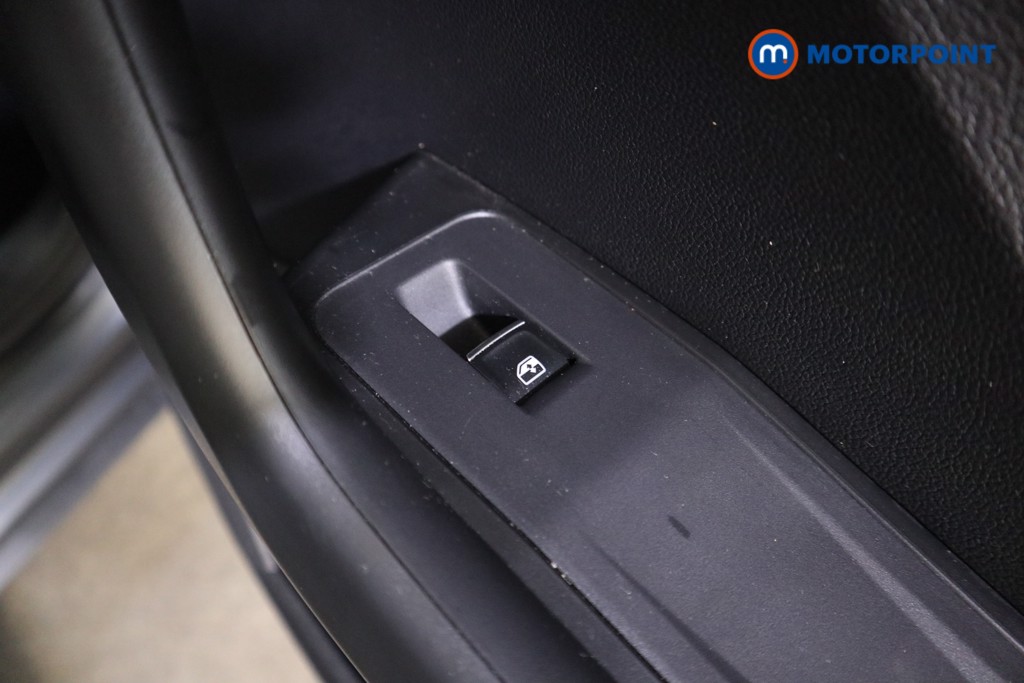 Volkswagen T-Roc SEL Automatic Petrol SUV - Stock Number (1618608) - 20th supplementary image