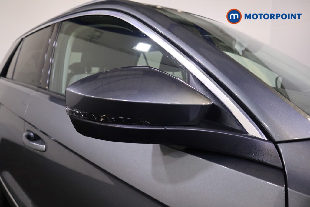 Volkswagen T-Roc SEL Automatic Petrol SUV - Stock Number (1618608) - 32nd supplementary image