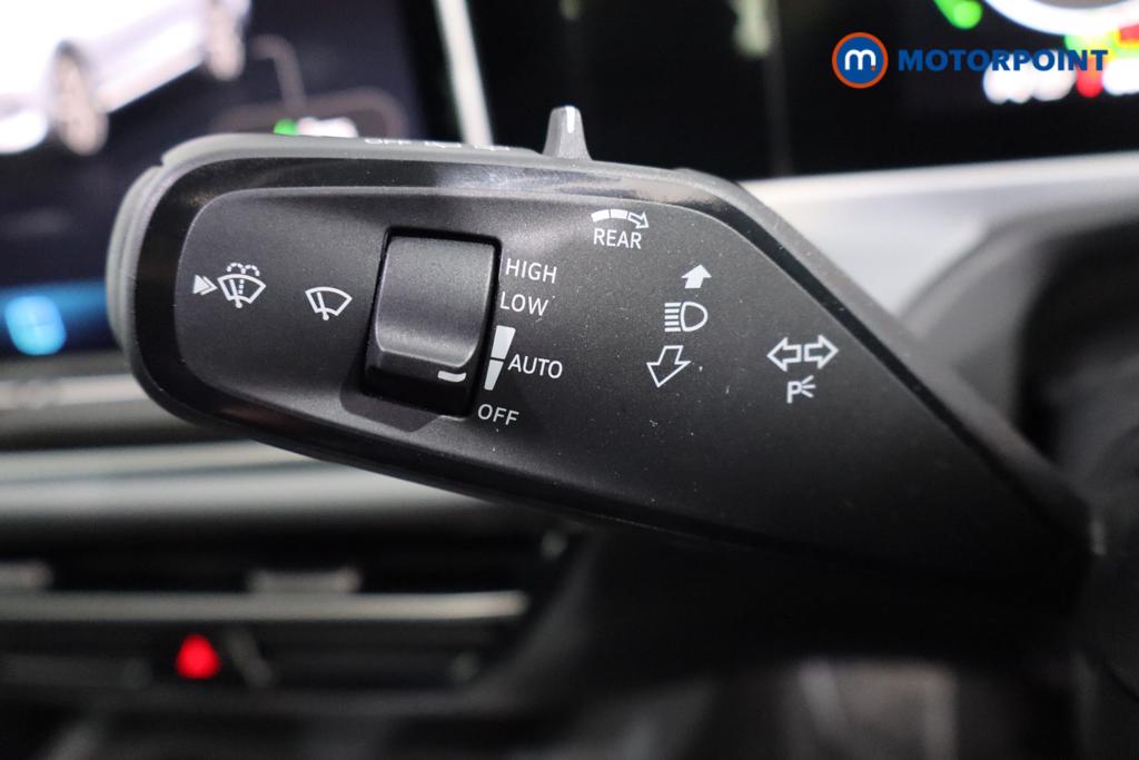 Volkswagen Passat Life Automatic Petrol Plug-In Hybrid Estate - Stock Number (1618652) - 8th supplementary image