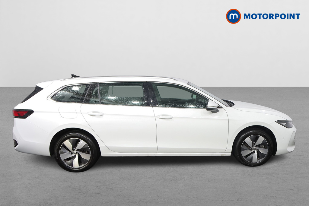 Volkswagen Passat Life Automatic Petrol Plug-In Hybrid Estate - Stock Number (1618652) - Drivers side