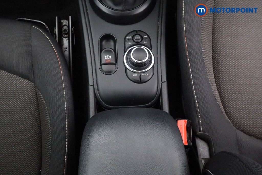 Mini Countryman Cooper Classic Automatic Petrol SUV - Stock Number (1618812) - 5th supplementary image