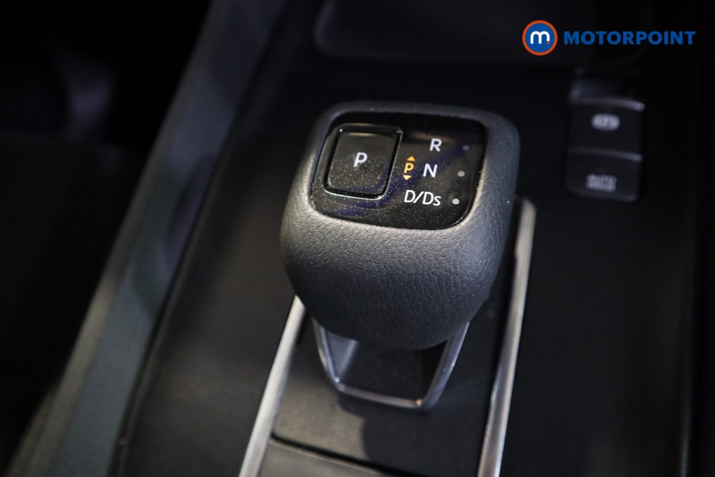 Nissan Qashqai Acenta Premium Automatic Petrol SUV - Stock Number (1618984) - 13th supplementary image