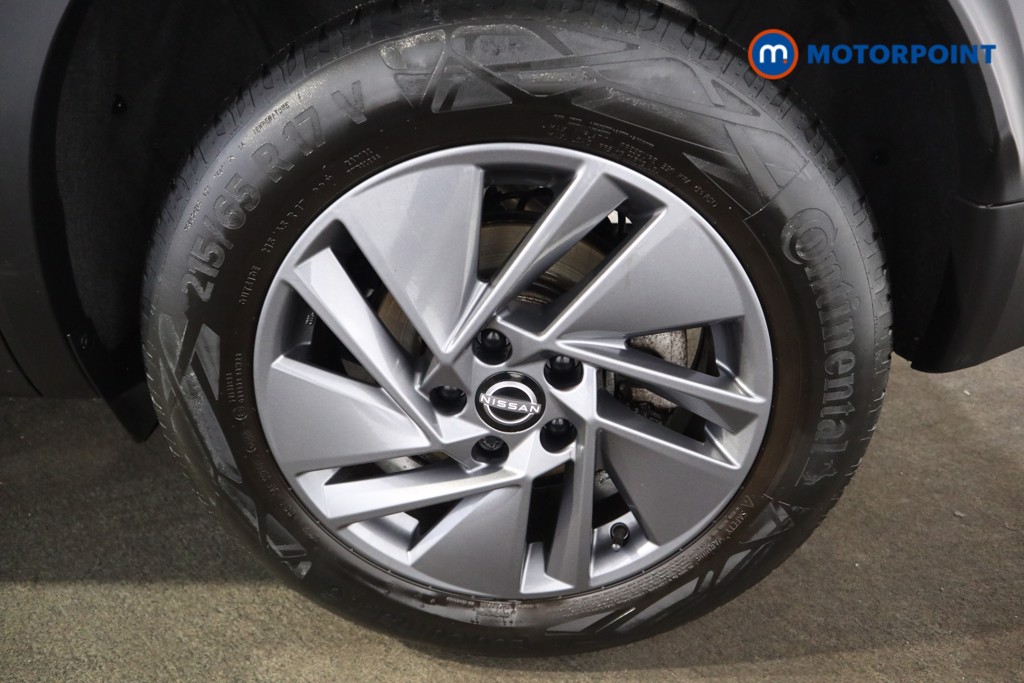 Nissan Qashqai Acenta Premium Automatic Petrol SUV - Stock Number (1618984) - 26th supplementary image