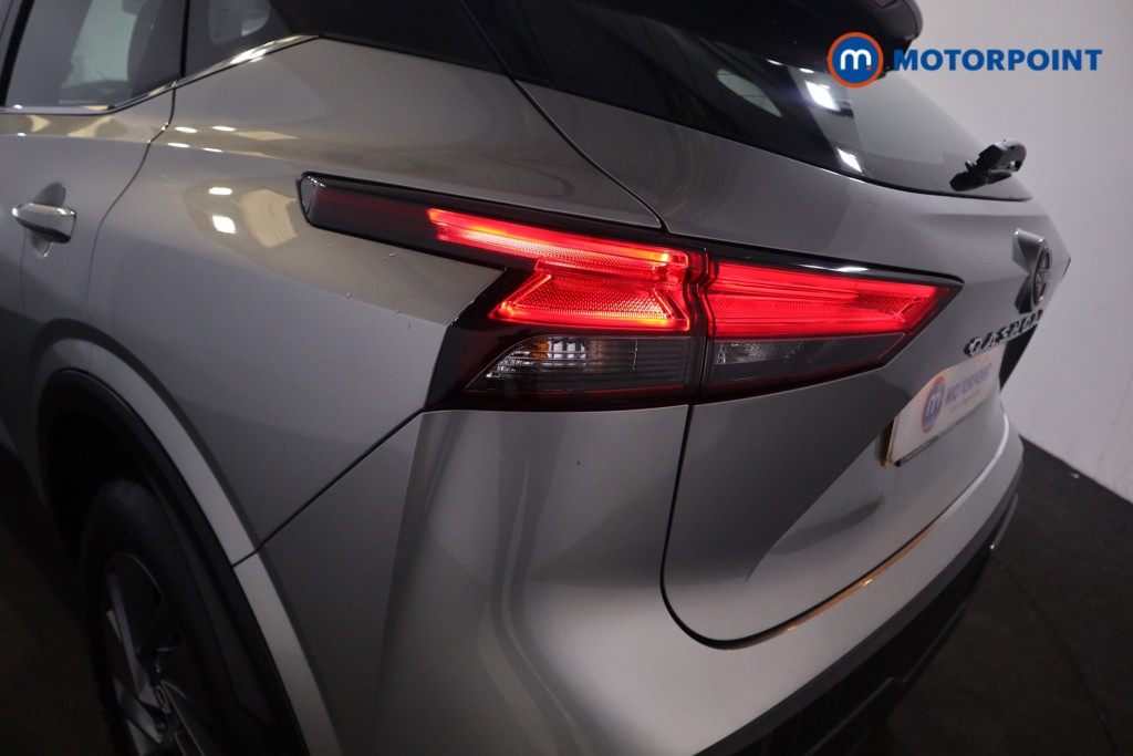 Nissan Qashqai Acenta Premium Automatic Petrol SUV - Stock Number (1618984) - 29th supplementary image