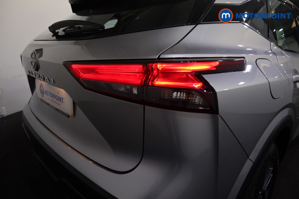 Nissan Qashqai Acenta Premium Automatic Petrol SUV - Stock Number (1618984) - 30th supplementary image