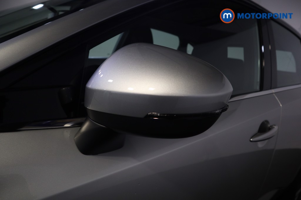 Nissan Qashqai Acenta Premium Automatic Petrol SUV - Stock Number (1618984) - 33rd supplementary image