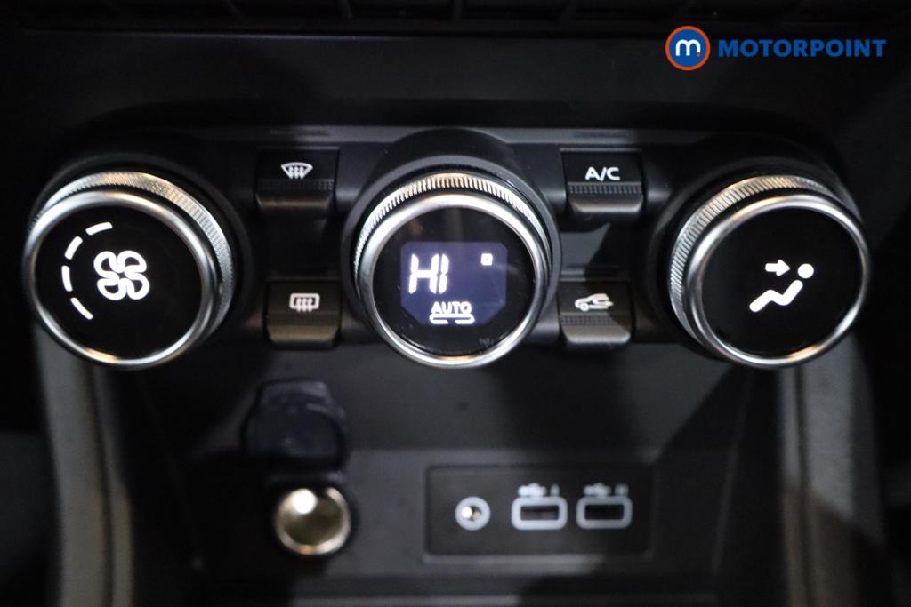 Renault Captur Techno Automatic Petrol Plug-In Hybrid SUV - Stock Number (1619013) - 3rd supplementary image