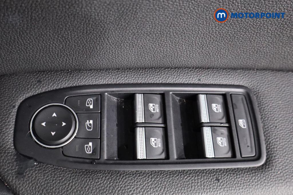 Renault Captur Techno Automatic Petrol Plug-In Hybrid SUV - Stock Number (1619013) - 15th supplementary image