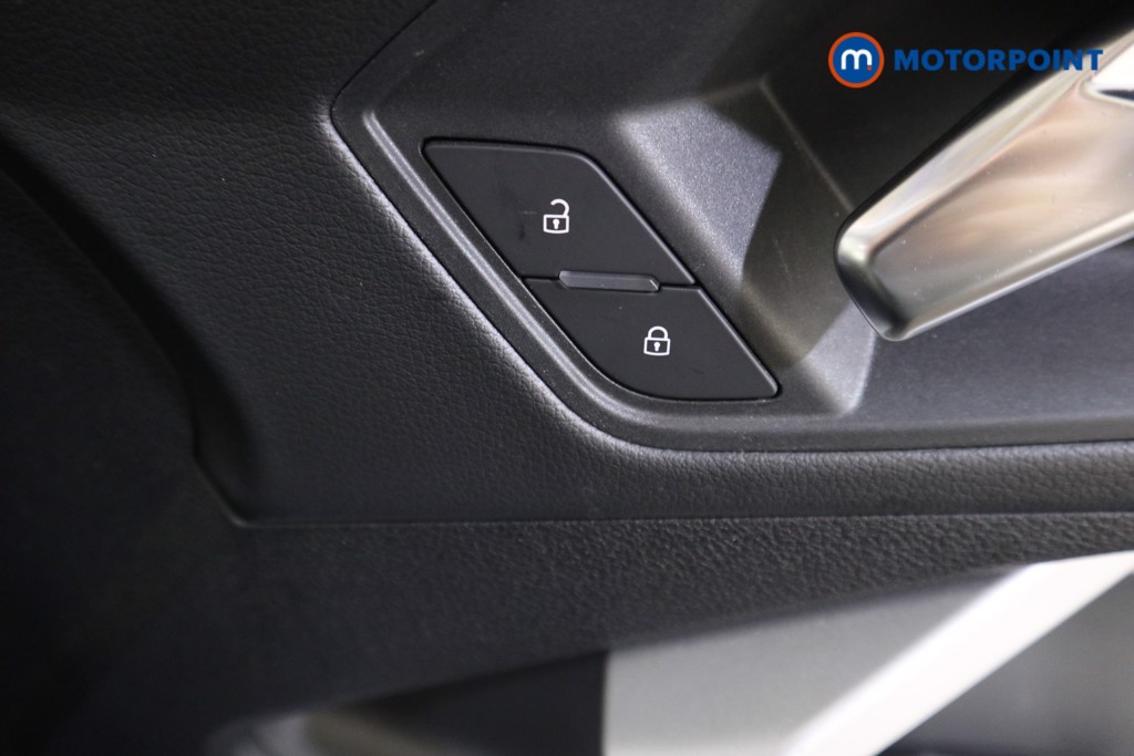 Audi Q3 Technik Automatic Petrol Plug-In Hybrid SUV - Stock Number (1619266) - 13th supplementary image