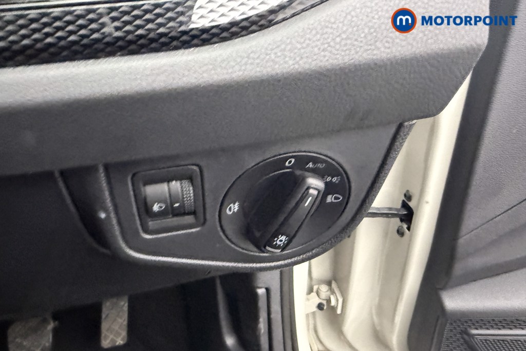 Volkswagen Polo Life Manual Petrol Hatchback - Stock Number (1619318) - 12th supplementary image