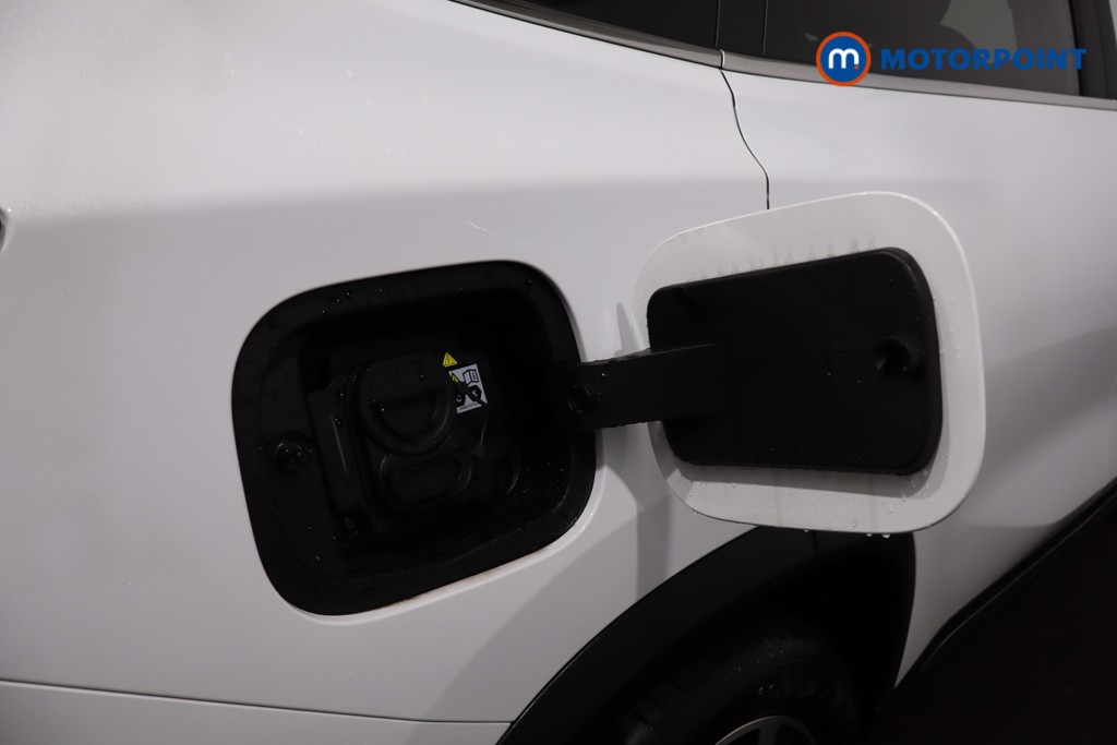 Chery Tiggo 8 Summit Automatic Petrol Plug-In Hybrid SUV - Stock Number (1619402) - 32nd supplementary image