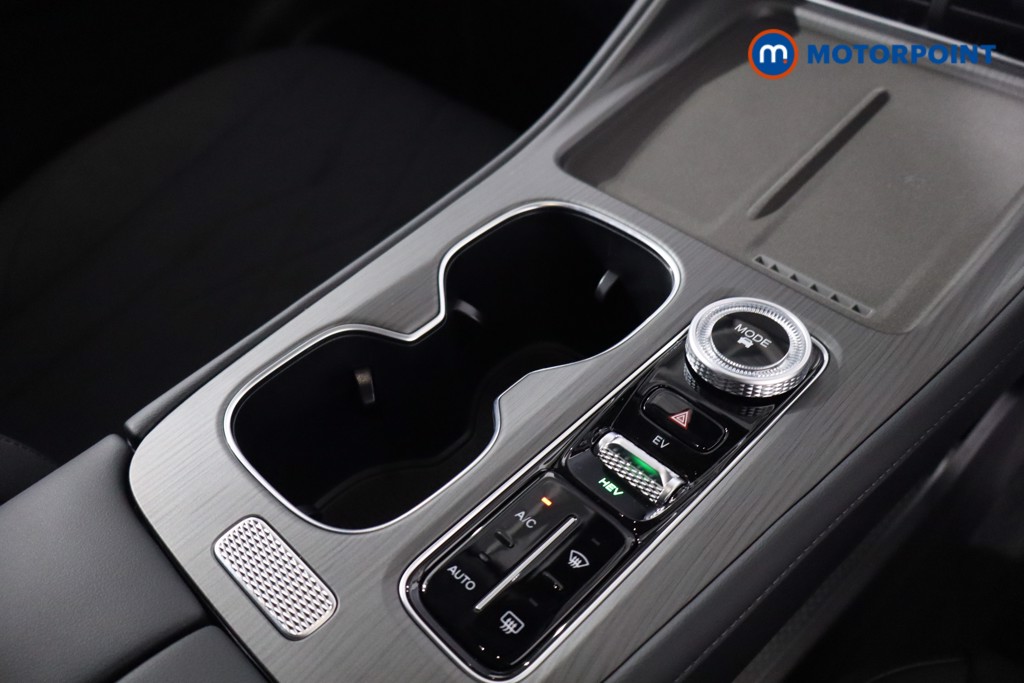 Chery Tiggo 8 Summit Automatic Petrol Plug-In Hybrid SUV - Stock Number (1619409) - 17th supplementary image