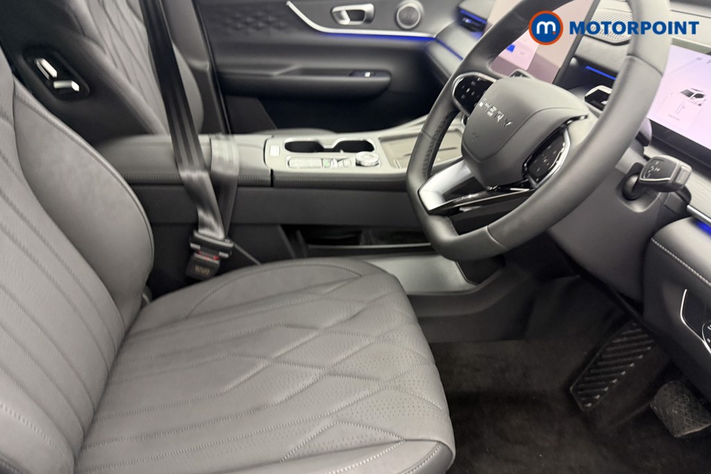 Chery Tiggo 8 Summit Automatic Petrol Plug-In Hybrid SUV - Stock Number (1619411) - 13th supplementary image