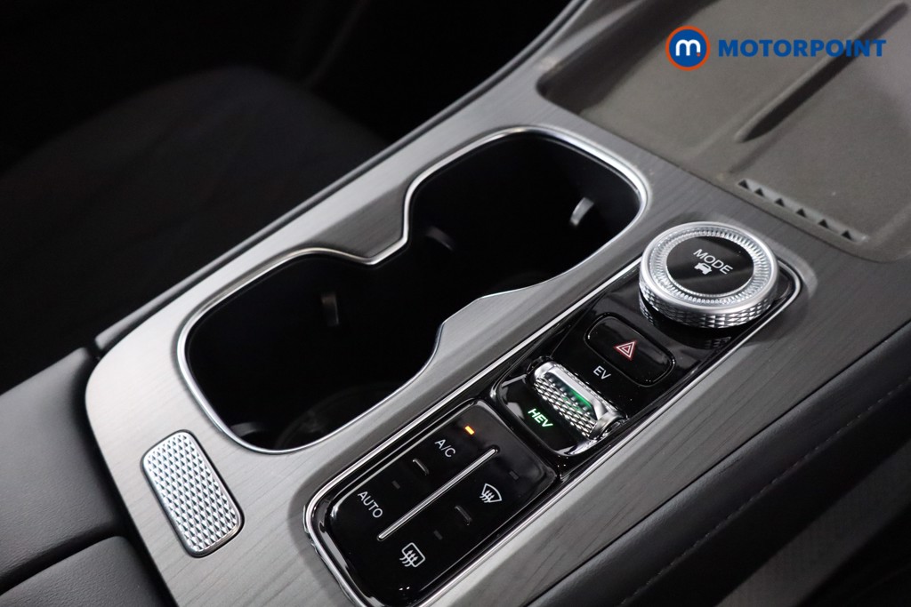 Chery Tiggo 8 Summit Automatic Petrol Plug-In Hybrid SUV - Stock Number (1619454) - 17th supplementary image