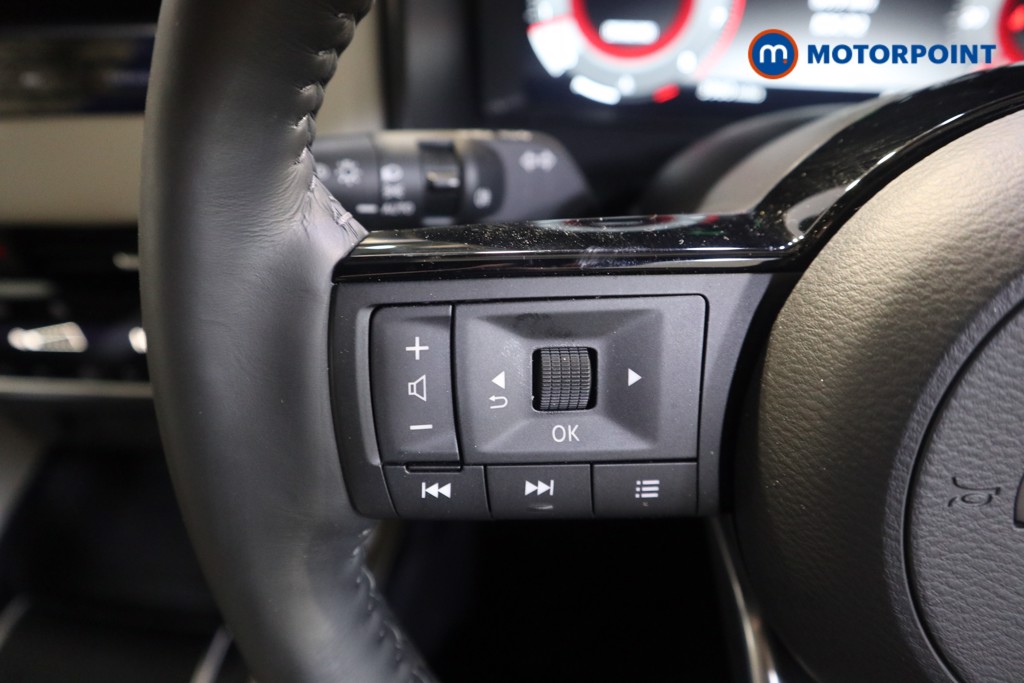 Nissan Qashqai Tekna Manual Petrol SUV - Stock Number (1619456) - 3rd supplementary image