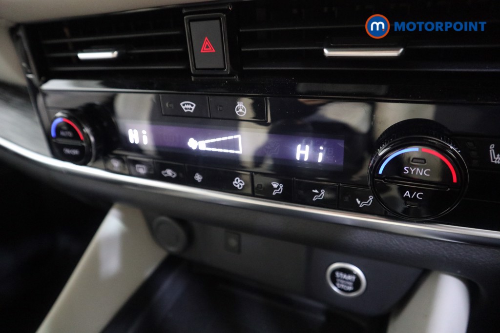 Nissan Qashqai Tekna Manual Petrol SUV - Stock Number (1619456) - 7th supplementary image