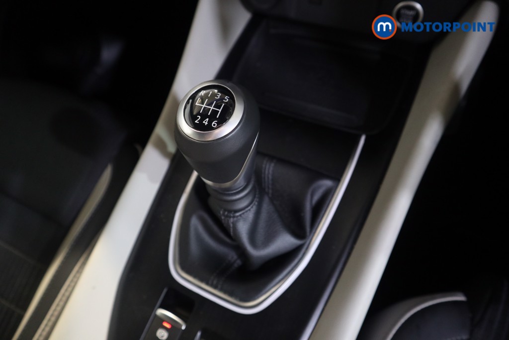 Nissan Qashqai Tekna Manual Petrol SUV - Stock Number (1619456) - 10th supplementary image