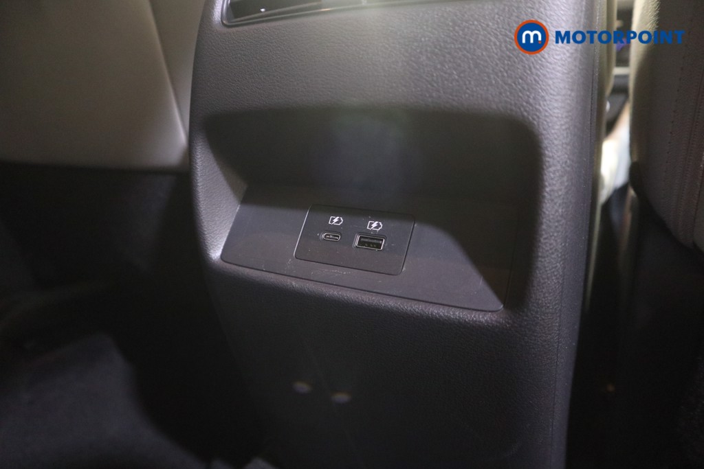 Nissan Qashqai Tekna Manual Petrol SUV - Stock Number (1619456) - 19th supplementary image