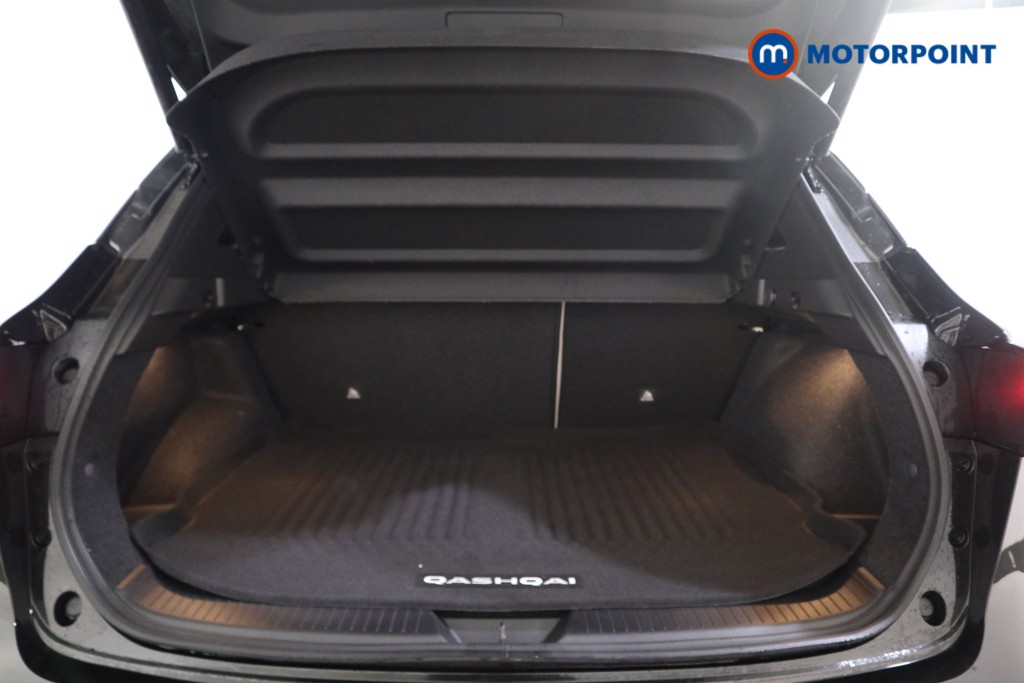 Nissan Qashqai Tekna Manual Petrol SUV - Stock Number (1619456) - 21st supplementary image