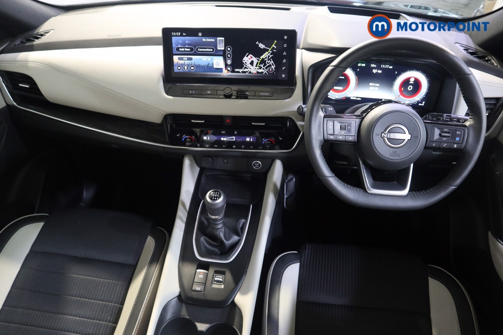 Nissan Qashqai Tekna Manual Petrol SUV - Stock Number (1619456) - 1st supplementary image