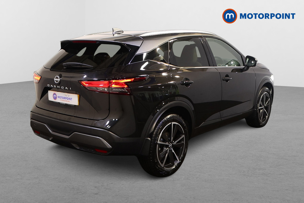 Nissan Qashqai Tekna Manual Petrol SUV - Stock Number (1619456) - Drivers side rear corner