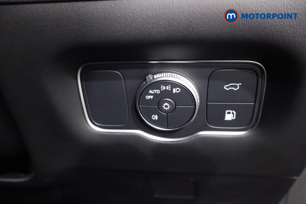 Chery Tiggo 8 Summit Automatic Petrol Plug-In Hybrid SUV - Stock Number (1619458) - 21st supplementary image