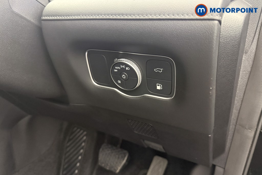 Chery Tiggo 8 Summit Automatic Petrol Plug-In Hybrid SUV - Stock Number (1619465) - 3rd supplementary image