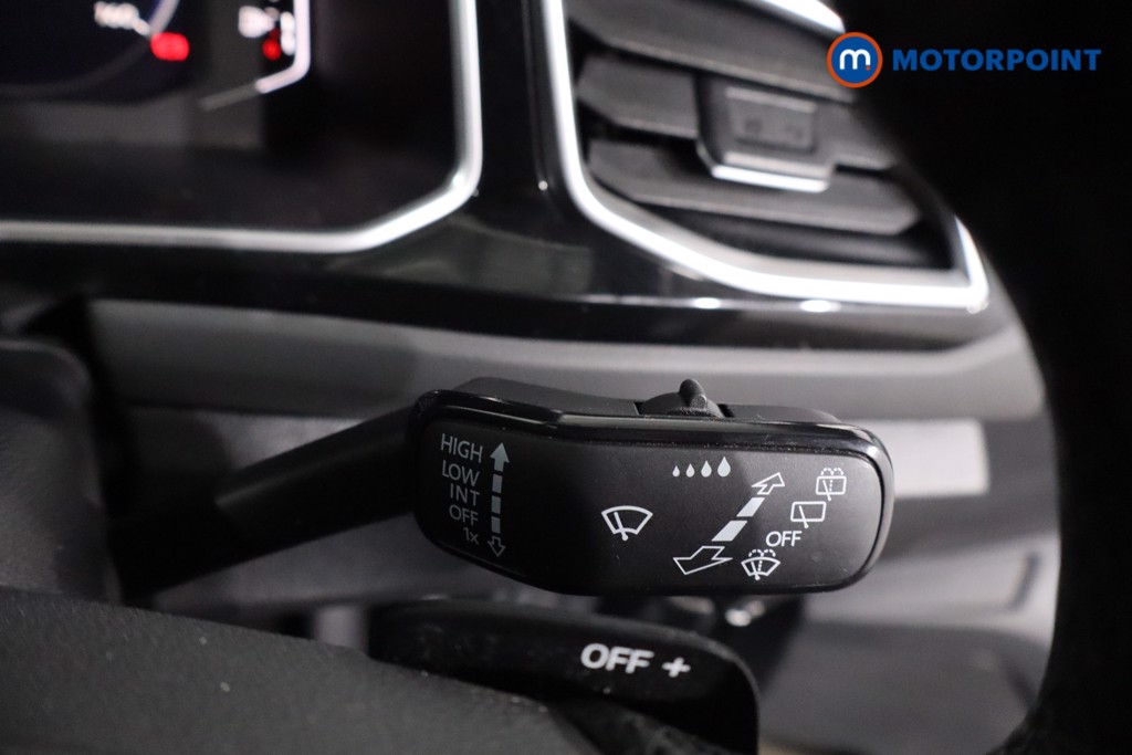 Volkswagen T-Roc R-Line Automatic Petrol SUV - Stock Number (1619515) - 15th supplementary image