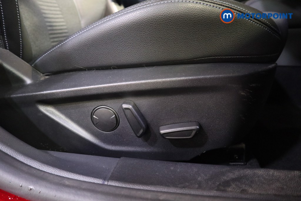 Ford Focus Active X Edition Automatic Petrol Estate - Stock Number (1619520) - 14th supplementary image