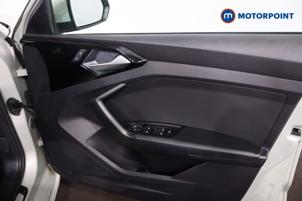 Audi A1 S Line Manual Petrol Hatchback - Stock Number (1619531) - 25th supplementary image