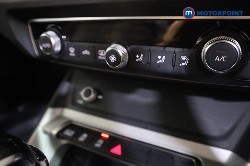 Audi Q3 Technik Automatic Petrol SUV - Stock Number (1619762) - 7th supplementary image