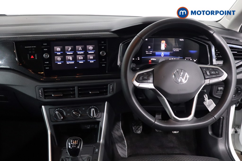 Volkswagen Polo Life Manual Petrol Hatchback - Stock Number (1619845) - 3rd supplementary image