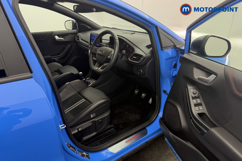 Ford Puma ST Manual Petrol SUV - Stock Number (1619902) - 1st supplementary image