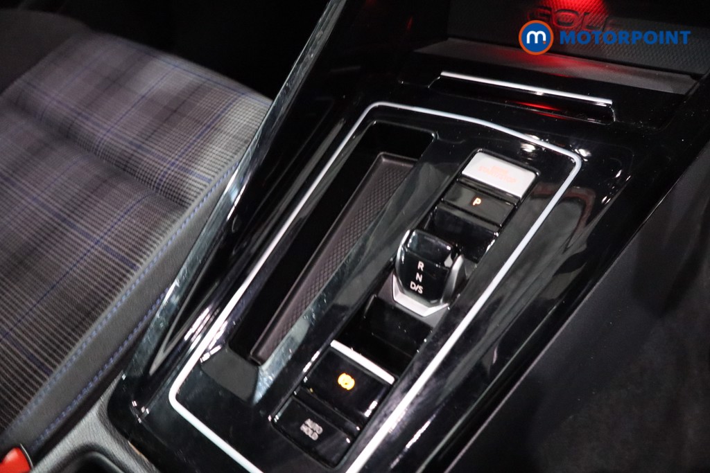 Volkswagen Golf GTE Automatic Petrol Plug-In Hybrid Hatchback - Stock Number (1619979) - 16th supplementary image