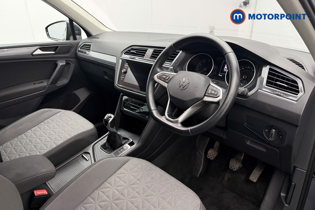 Volkswagen Tiguan Life Manual Petrol SUV - Stock Number (1620279) - 7th supplementary image