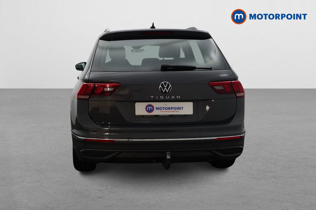 Volkswagen Tiguan Life Manual Petrol SUV - Stock Number (1620279) - Rear bumper