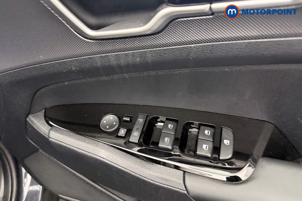 KIA Sportage 3 Automatic Petrol-Electric Hybrid SUV - Stock Number (1620673) - 11th supplementary image