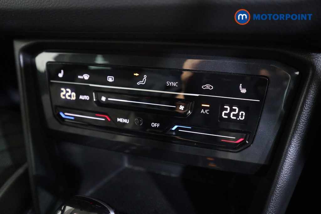 Volkswagen Tiguan R-Line Automatic Petrol SUV - Stock Number (1620901) - 9th supplementary image