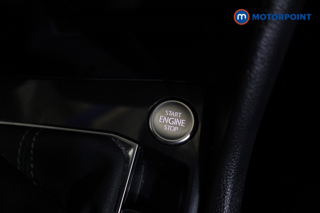 Volkswagen Tiguan R-Line Automatic Petrol SUV - Stock Number (1620901) - 11th supplementary image