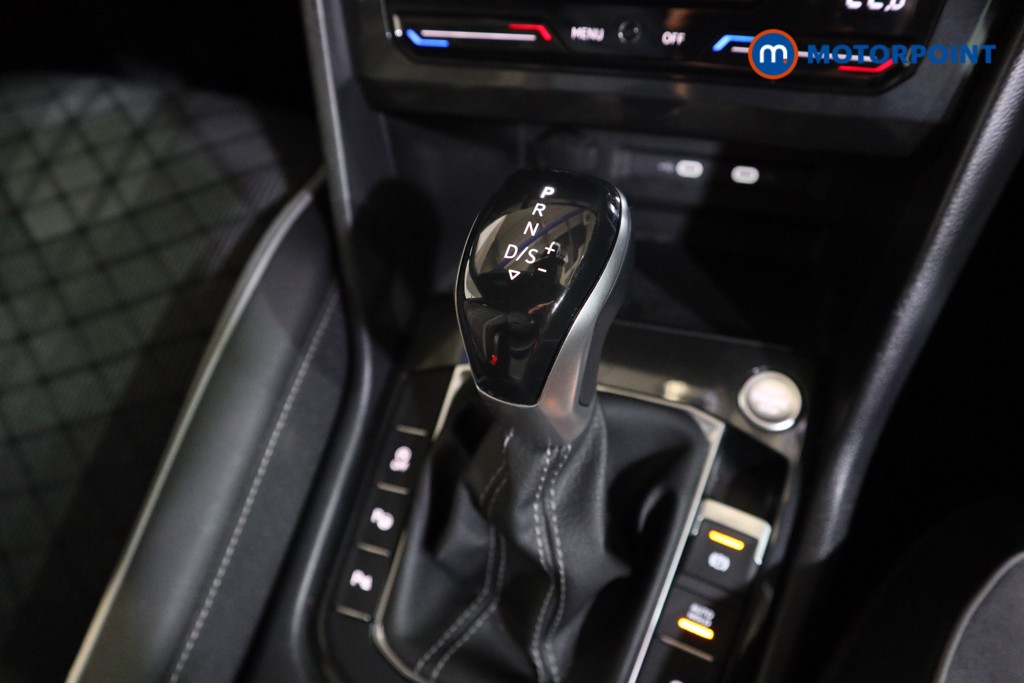 Volkswagen Tiguan R-Line Automatic Petrol SUV - Stock Number (1620901) - 14th supplementary image
