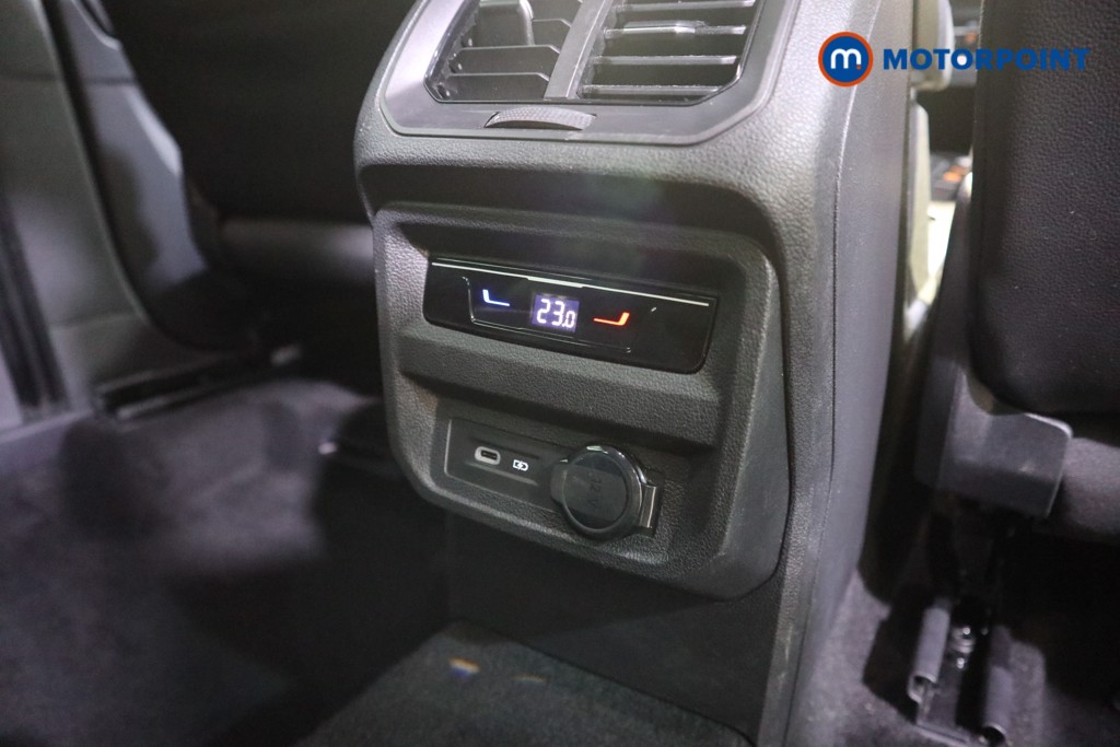 Volkswagen Tiguan R-Line Automatic Petrol SUV - Stock Number (1620901) - 26th supplementary image