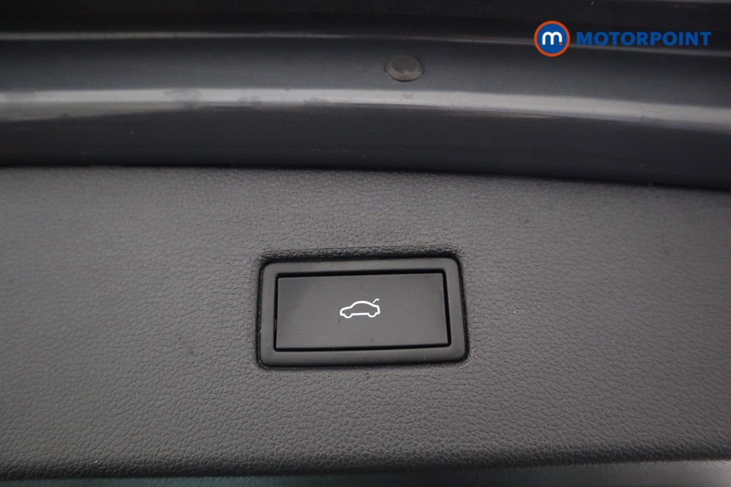 Volkswagen Tiguan R-Line Automatic Petrol SUV - Stock Number (1620901) - 29th supplementary image