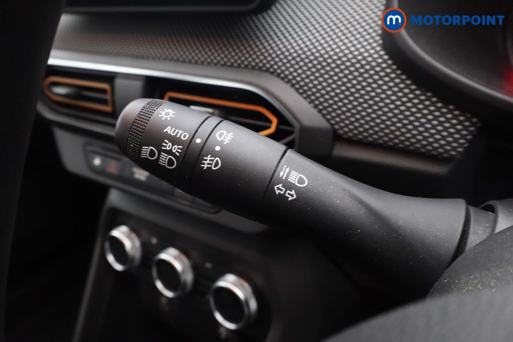 Dacia Sandero Stepway Prestige Automatic Petrol Hatchback - Stock Number (1621055) - 17th supplementary image